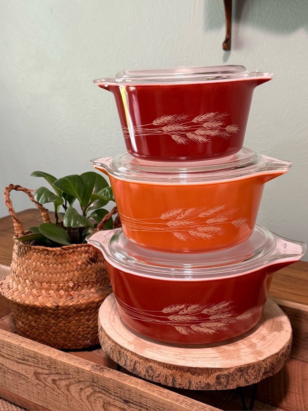 Vintage Autumn Harvest Wheat Pyrex Casserole Dishes with Lids